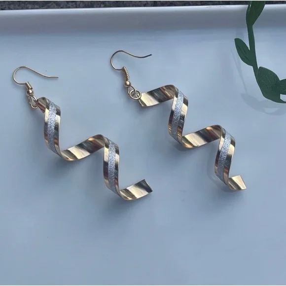 1 LEFT! Gold Spiral Shimmery Earrings - Picture 4 of 4